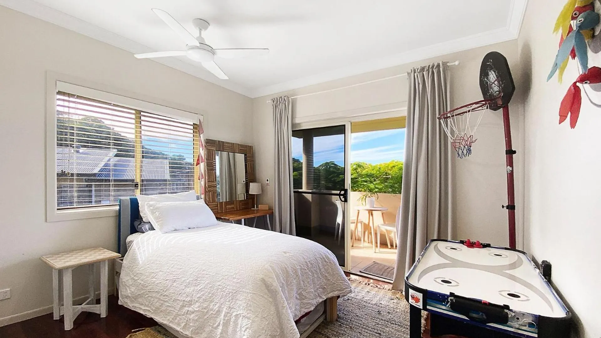 Family Entertainer With Pool Villa Lennox Head Holiday home
